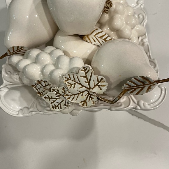 FRUIT TRAY STAND OFF WHITE WITH FRUIT - Picture 14 of 16